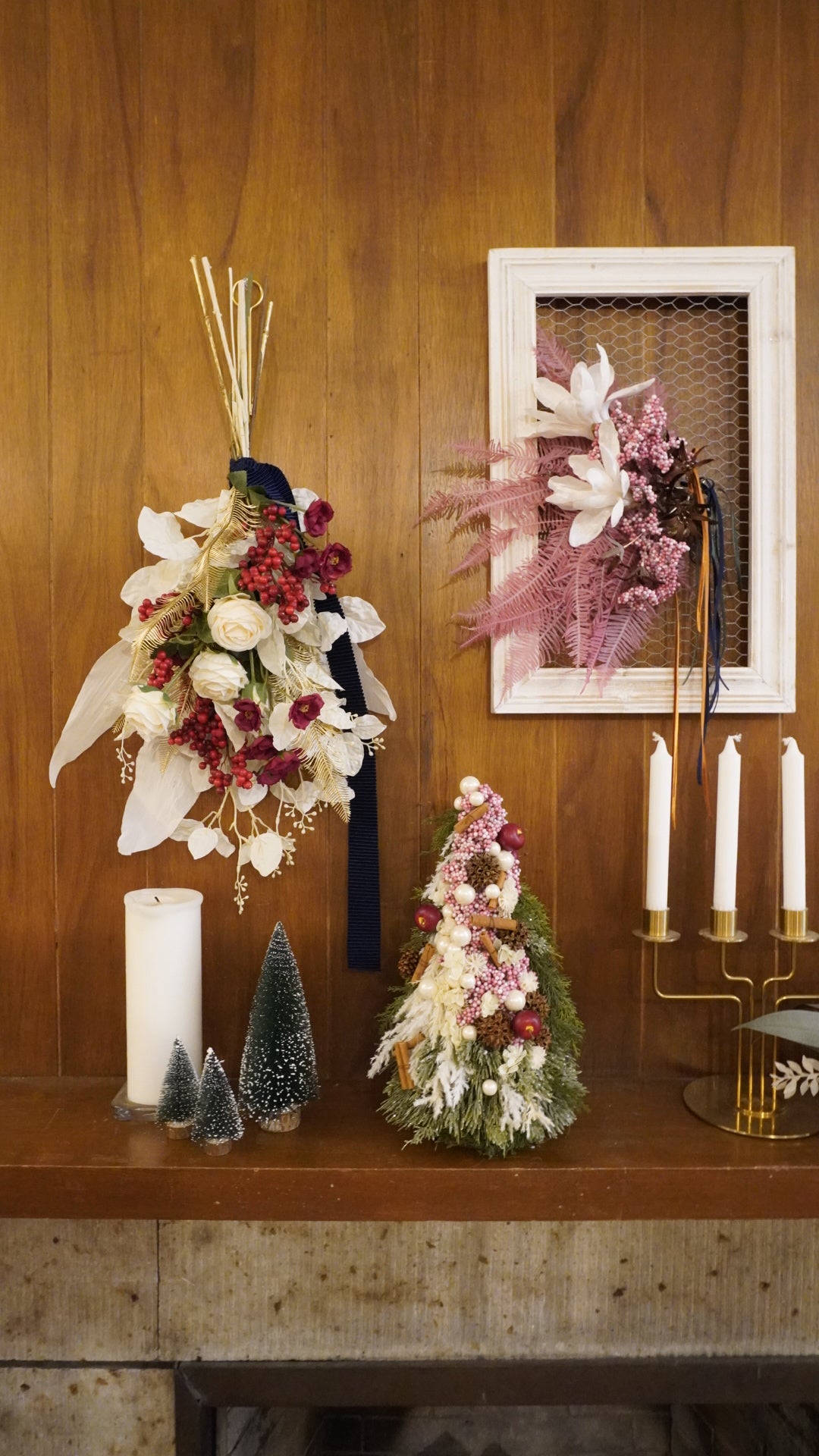 クリスマスアレンジメント【ピンクシダ＆モクレンフレームアレンジ】