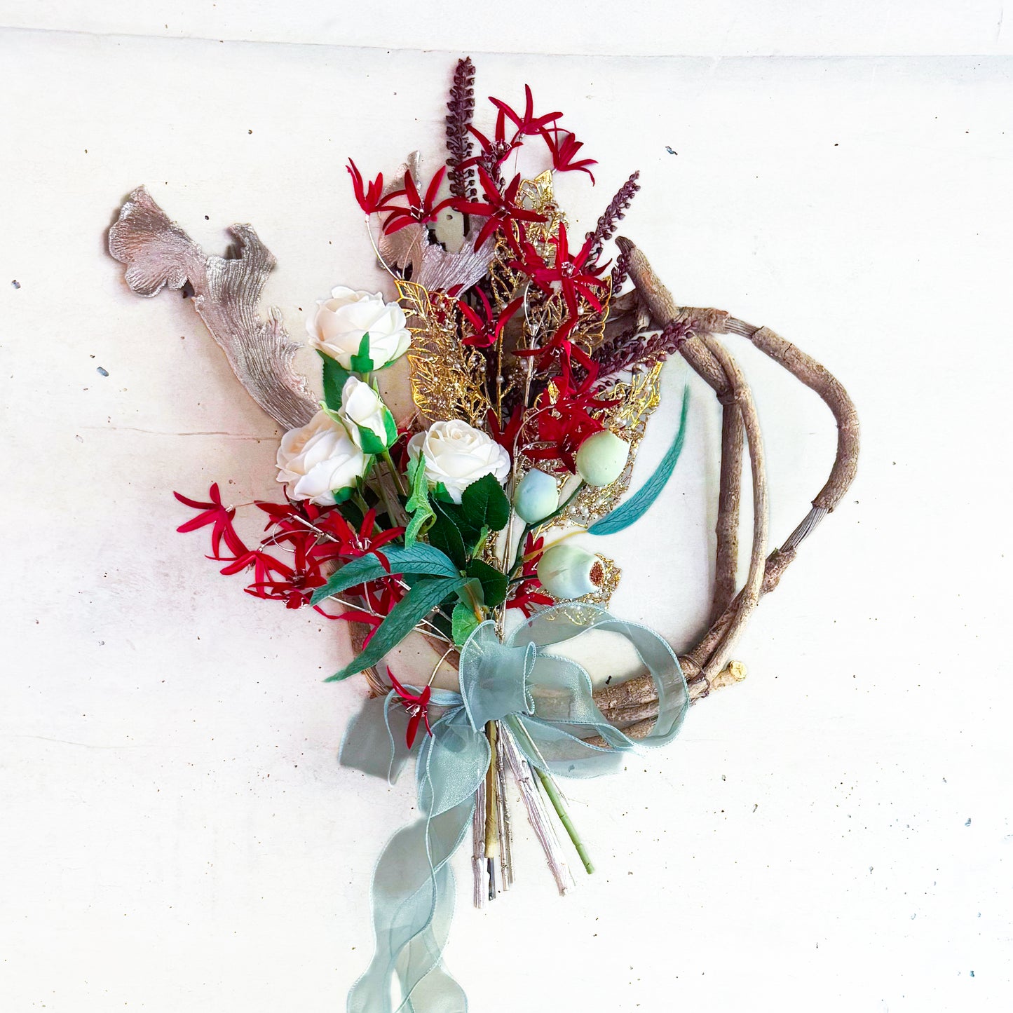 クリスマススワッグ【ホワイトローズ＆ブランチアレンジメント】